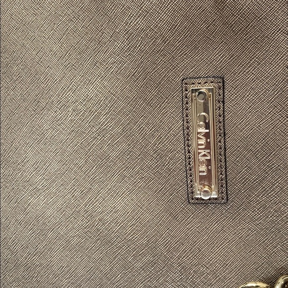 Calvin Klein purse - Picture 2 of 8